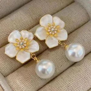Korean silver flower with one pearl earing